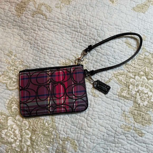 Coach Poppy Wristlet - Picture 3 of 4